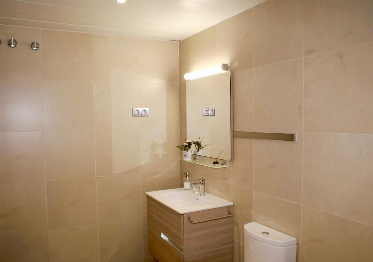 Carmed Homely Apartment By Hlclub Agency Vilanova i la Geltrú Esterno foto
