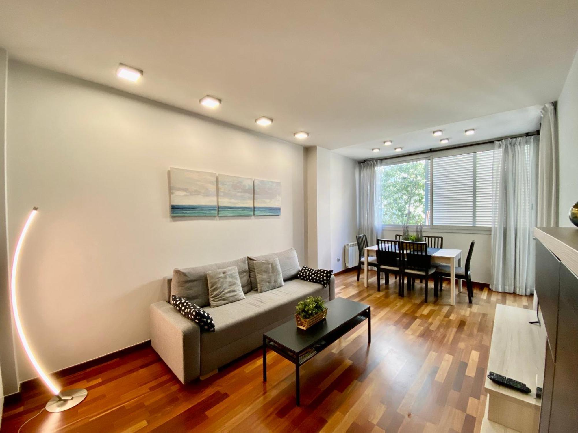 Carmed Homely Apartment By Hlclub Agency Vilanova i la Geltrú Esterno foto