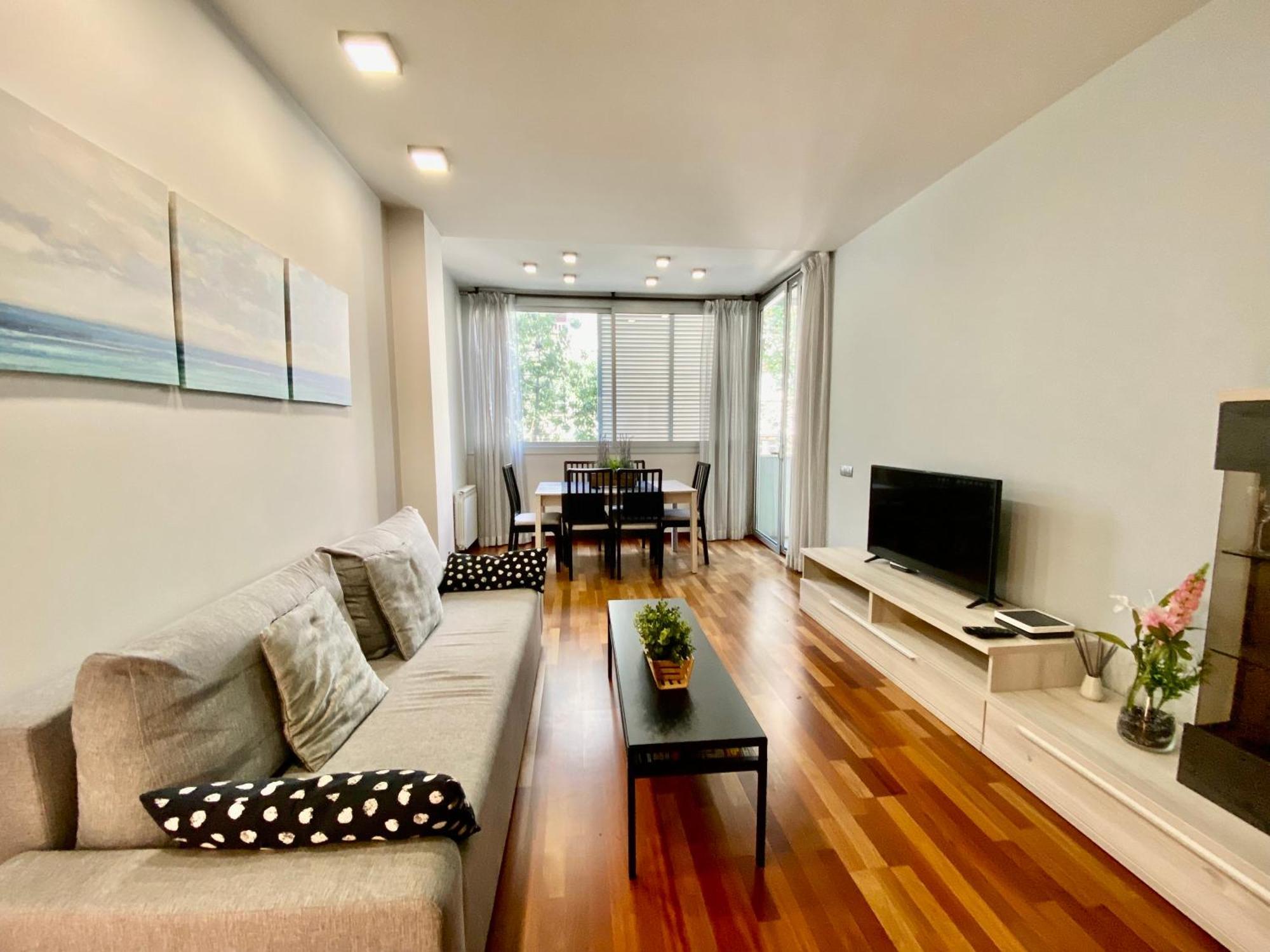 Carmed Homely Apartment By Hlclub Agency Vilanova i la Geltrú Esterno foto